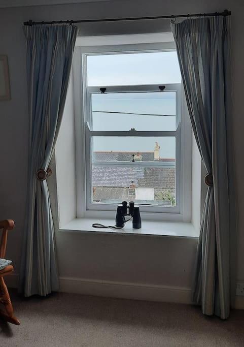 뉴키 Arvonia Sleeps 7, Sea Views, Dog Friendly 빌라 외부 사진